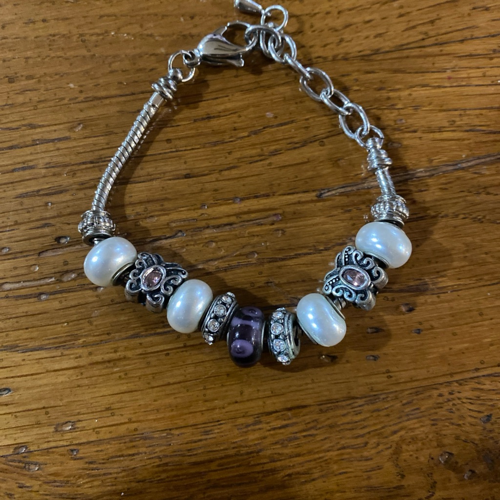 Bella Perlina Silver And Pearl Charm Bracelet 13$